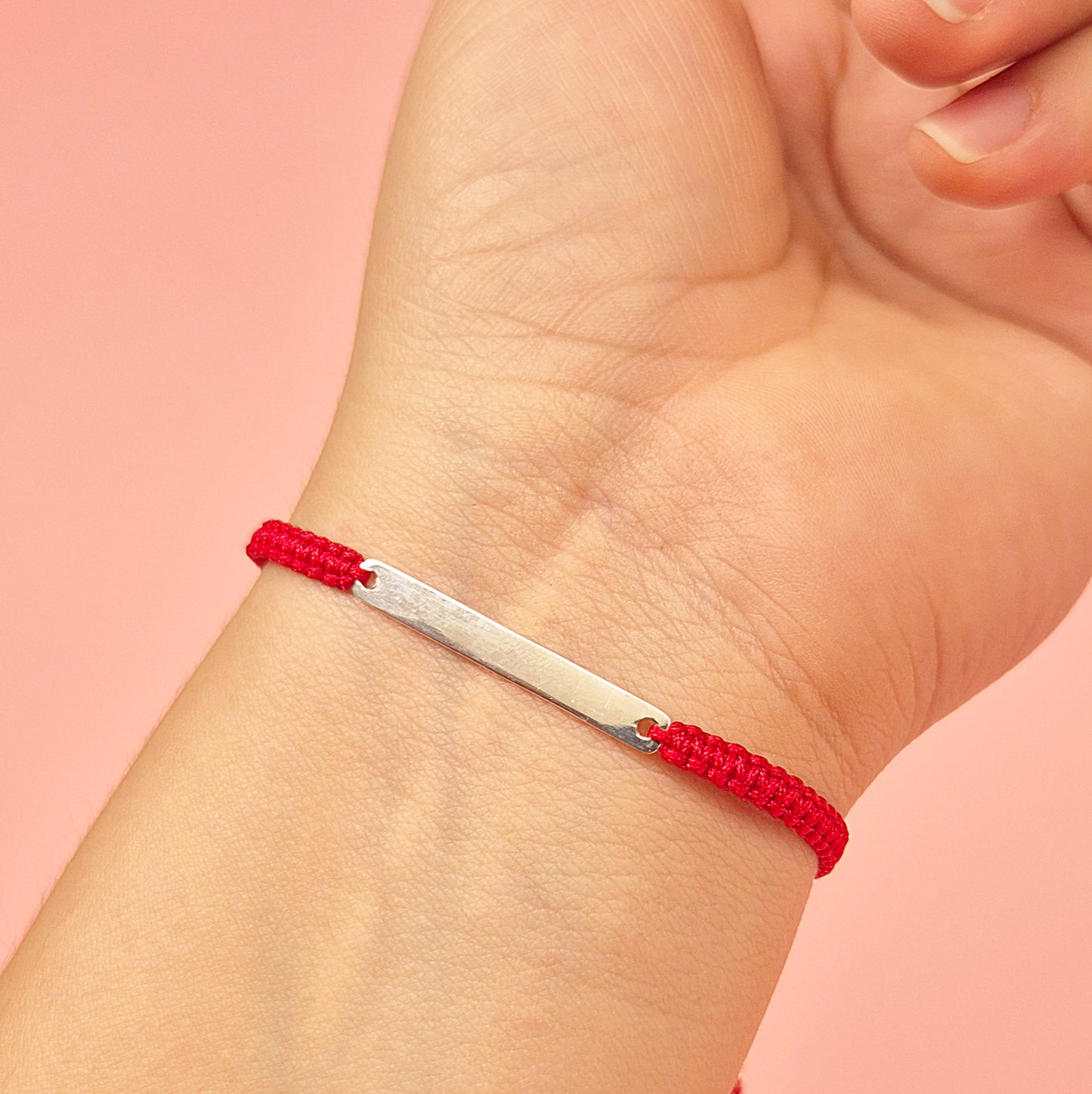 Pulsera personalizada de hilo rojo
