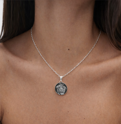 Collar fotograbado con medalla circular de 17 mm. Plata 925 (Pequeño)